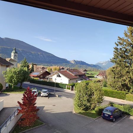 Appartement Plein Centre Village, Vue Montagnes, Proximite Immediate Lac Doussard Exteriér fotografie