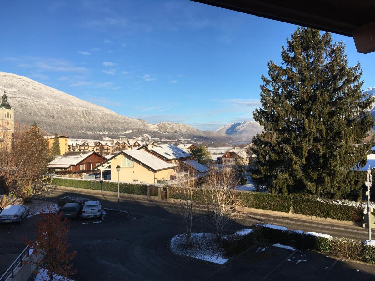 Appartement Plein Centre Village, Vue Montagnes, Proximite Immediate Lac Doussard Exteriér fotografie