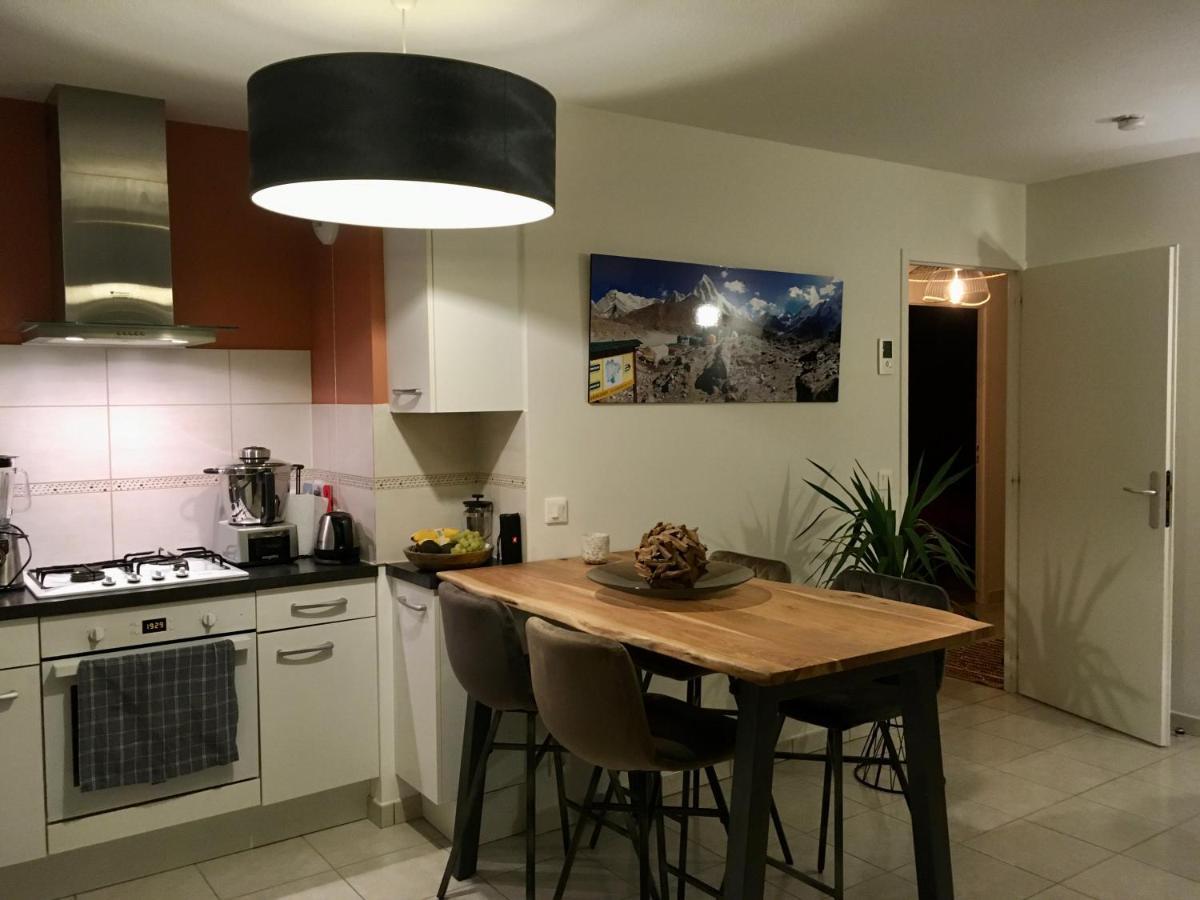 Appartement Plein Centre Village, Vue Montagnes, Proximite Immediate Lac Doussard Exteriér fotografie